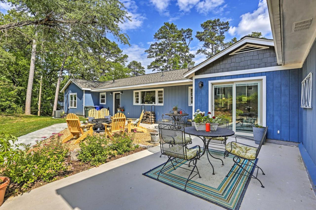 Family-friendly Escape About 6 Mi To Center! Holiday home