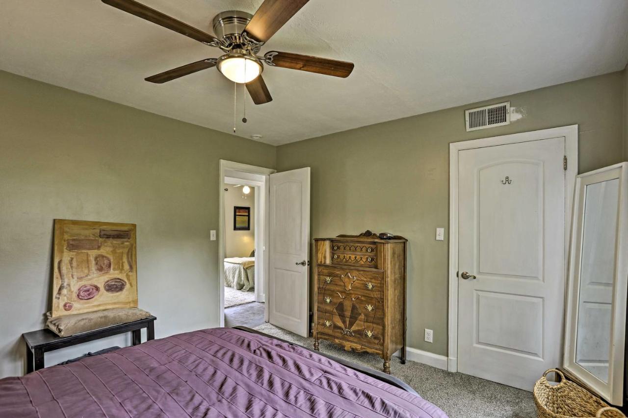 Holiday home Family-friendly Escape About 6 Mi To Center!